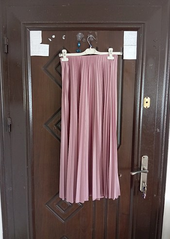 Pembe Pilili Uzun Kadın Etek