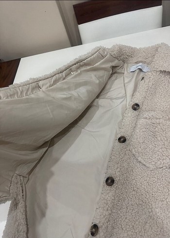 m Beden Bershka Bej Kadın Peluş Ceket