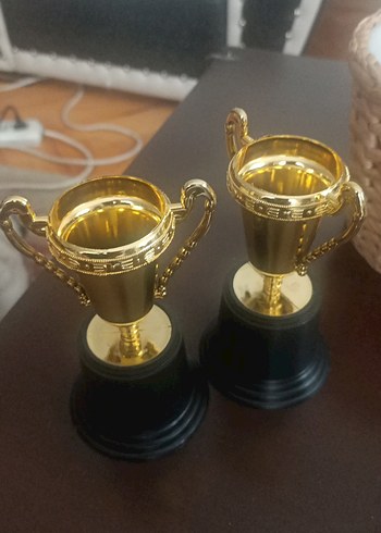 Parlak Altın Renkli Mini Kupa Figürinler - Görsel 6