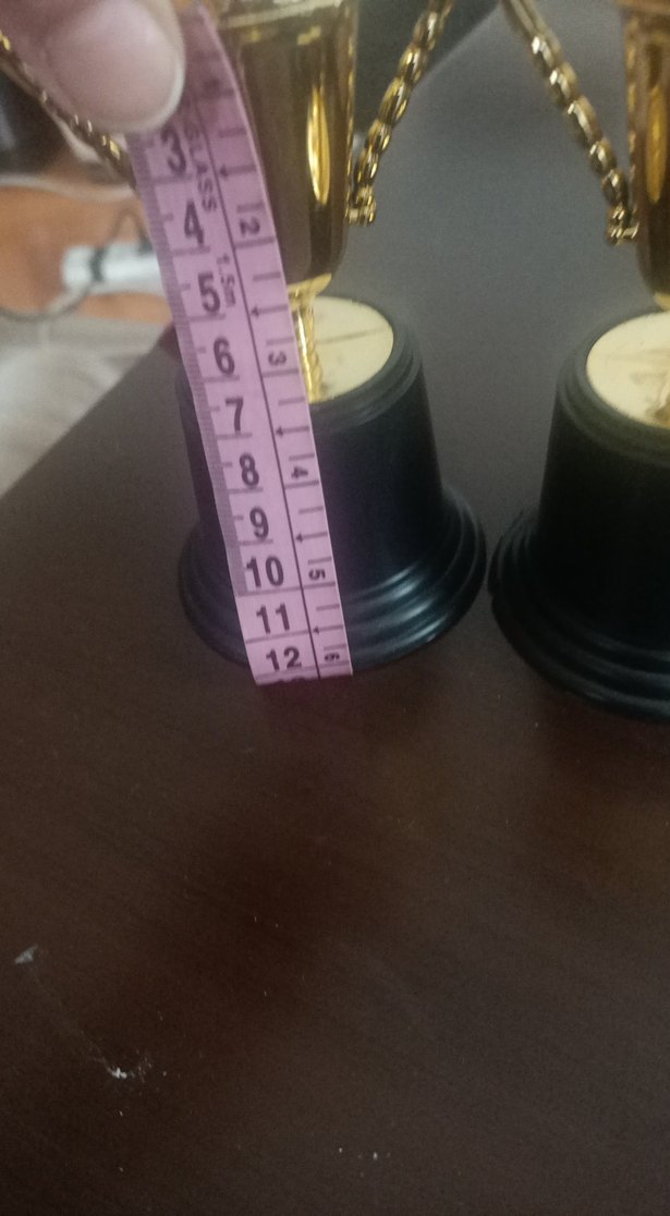 Parlak Altın Renkli Mini Kupa Figürinler - Görsel 2