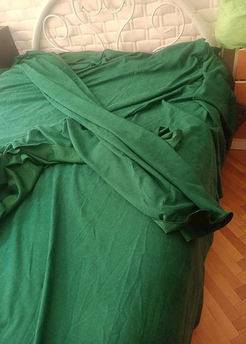 Parlak Yeşil Düz Yatak Örtüsü - Görsel 4