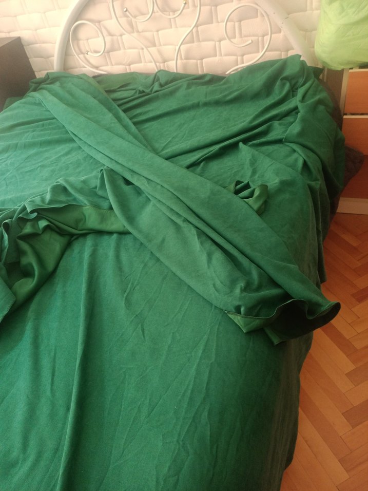 Parlak Yeşil Düz Yatak Örtüsü - Görsel 4