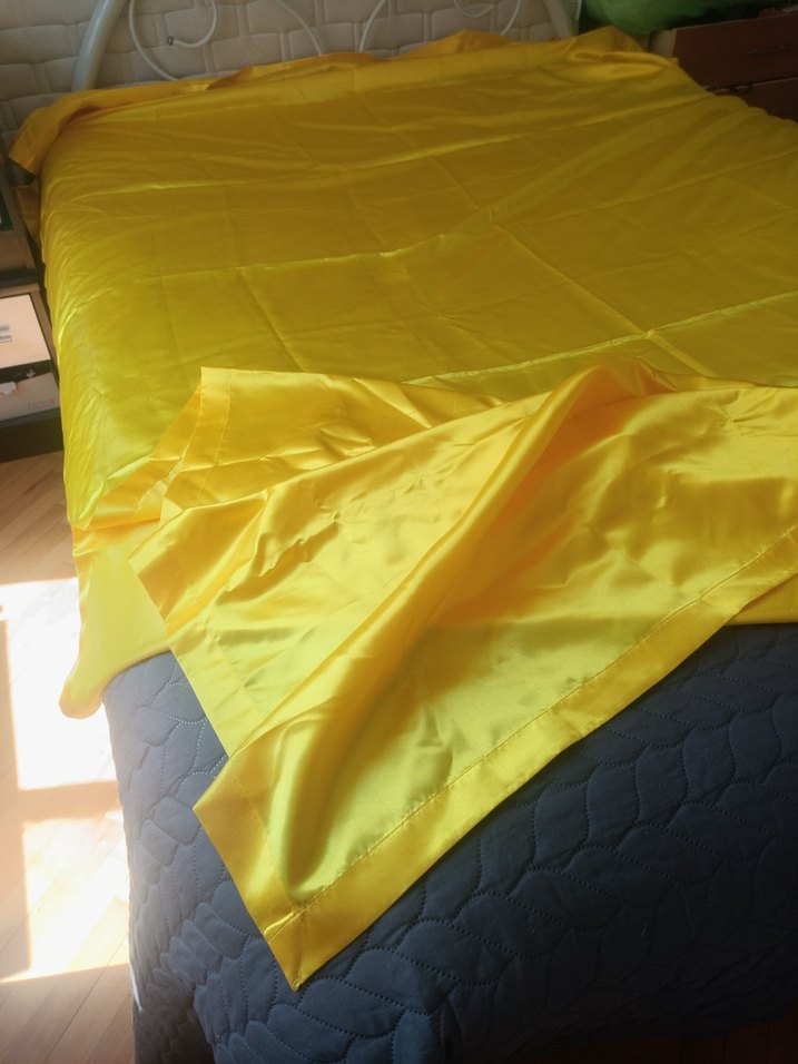 Parlak Sarı Düz Yatak Örtüsü - Görsel 2