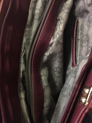  Beden bordo Renk # Askılı Çanta içi geniş, çok gözlü.
