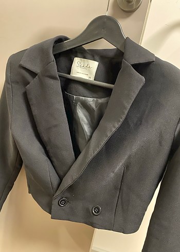 Düğmeli Siyah Kadın Blazer Ceket