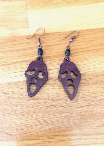 Diğer Bordo Çığlık Mask figürlü deri Küpe