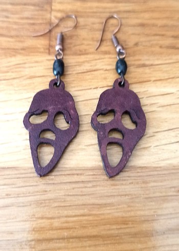 Bordo Çığlık Mask figürlü deri Küpe
