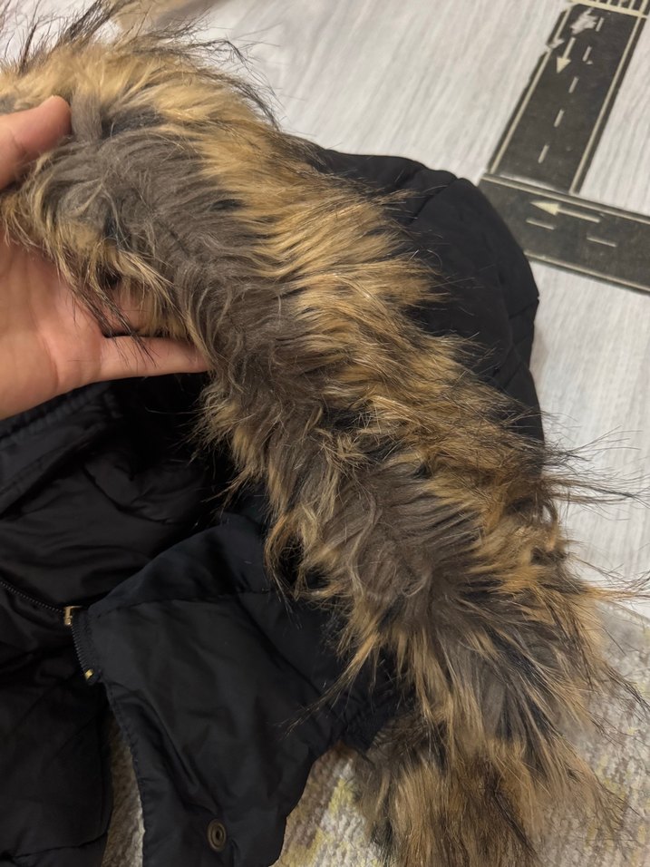 Kürk Detaylı Siyah Kadın Uzun Kış Montu - Görsel 5