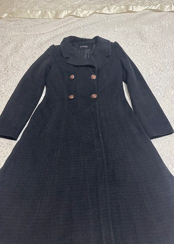 Düğmeli Siyah Kadın Kaban - Görsel 3