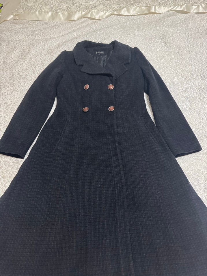 Düğmeli Siyah Kadın Kaban - Görsel 3