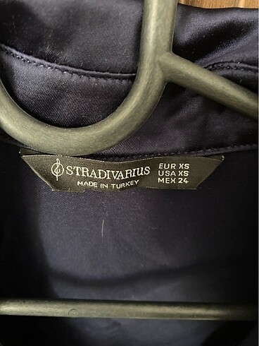 Stradivarius Zaten elbise