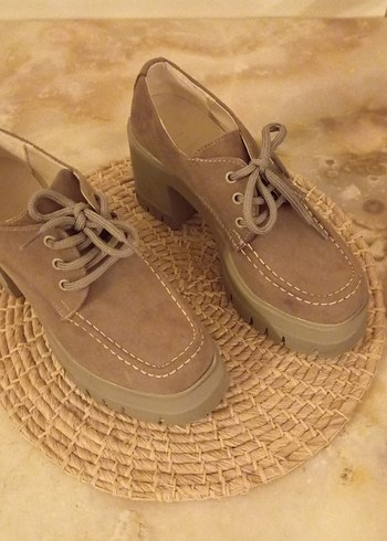 Bot Loafer tarzı Süet Bağcıklı -Kalın topuklu - Bej renk 36 no - Görsel 2