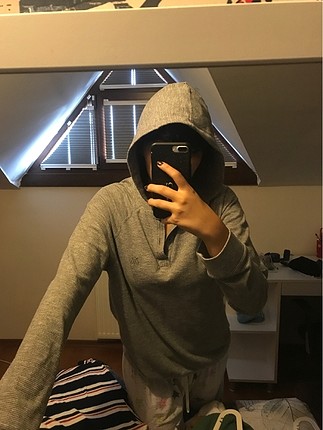 Mavi sweat