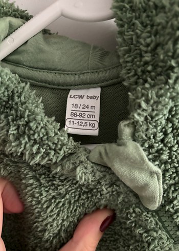 LCW Baby Yeşil Kapüşonlu bebek peluş tulum
