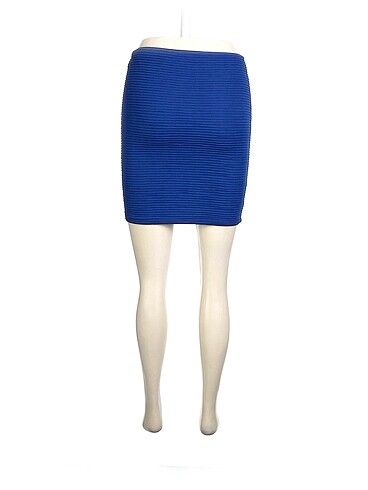 26 Beden Bershka Mini Etek %70 İndirimli.