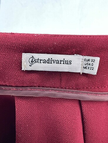 32 Beden çeşitli Renk Stradivarius Mini Etek %70 İndirimli.