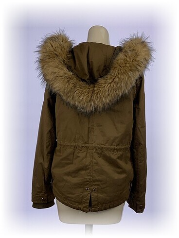 28 Beden Zara Mont %70 İndirimli.