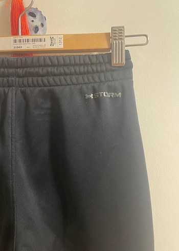 10 Yaş Beden Erkek Siyah Streetwear under armour