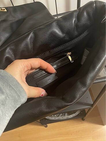 Mango Yeni ayarında sayılı kullanıldı cluch olarakta kullanılabilir