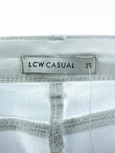 36 Beden beyaz Renk LC Waikiki Jean / Kot %70 İndirimli.