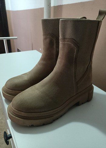 Kahverengi Süet Kadın Günlük Bot - Görsel 2