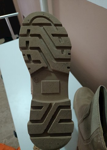 Kahverengi Süet Kadın Günlük Bot - Görsel 4