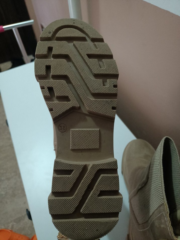 Kahverengi Süet Kadın Günlük Bot - Görsel 4