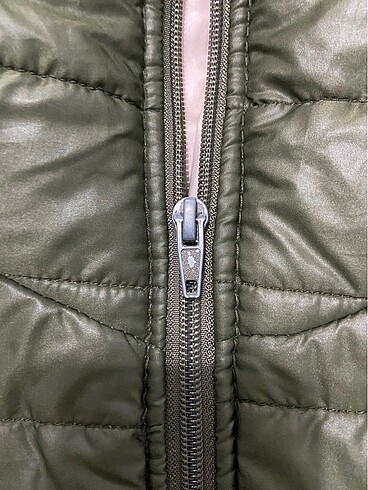 Kapşonlu ince mont - Görsel 5