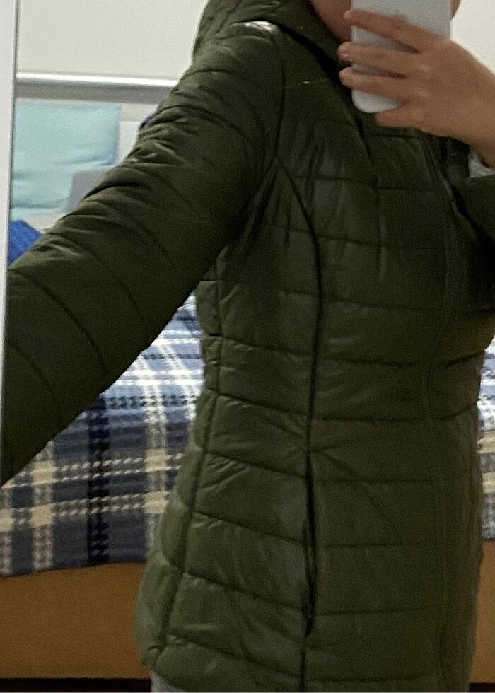 Kapşonlu ince mont - Görsel 3