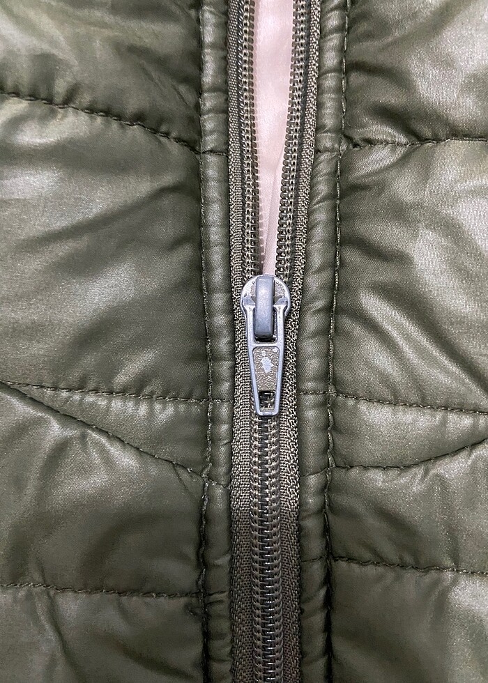 Kapşonlu ince mont - Görsel 5