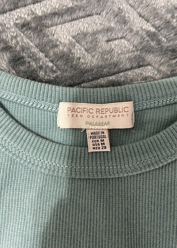 Pull n bear kolsuz tshirt - Görsel 3