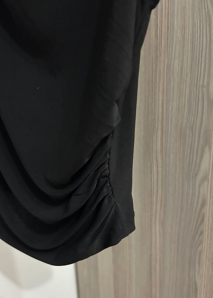 Drapeli kolsuz bluz - Görsel 3