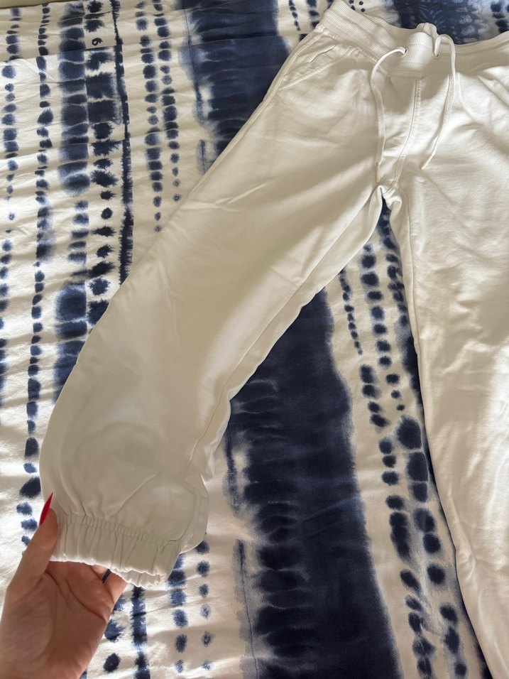 Bershka Beyaz Eşofman - Görsel 4