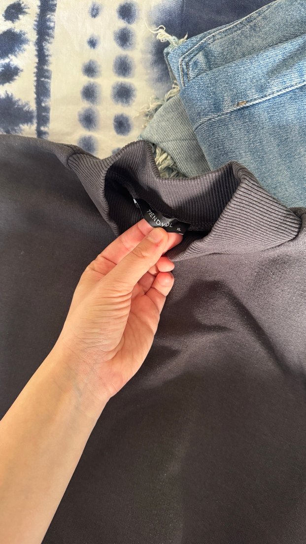 Gri Yüksek Yakalı Kadın Sweatshirt - Görsel 2