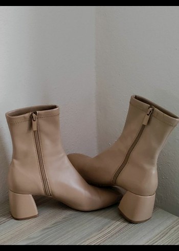 39 Beden camel Renk Bej Stradivarius Kadın Bot