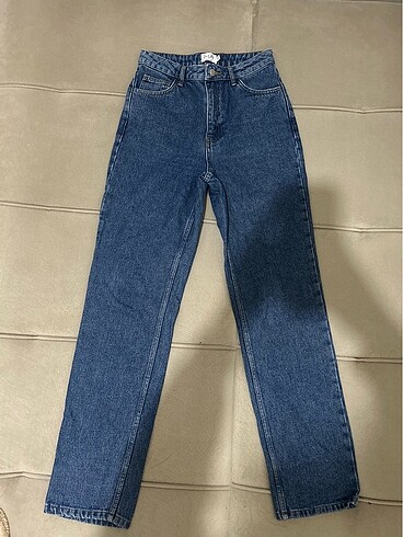mom jean
