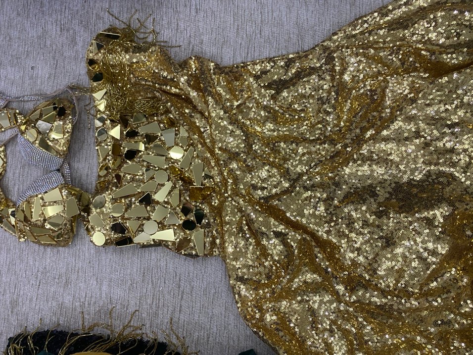 Altın Renkli Parlak özel tasarım oryantal - Görsel 4