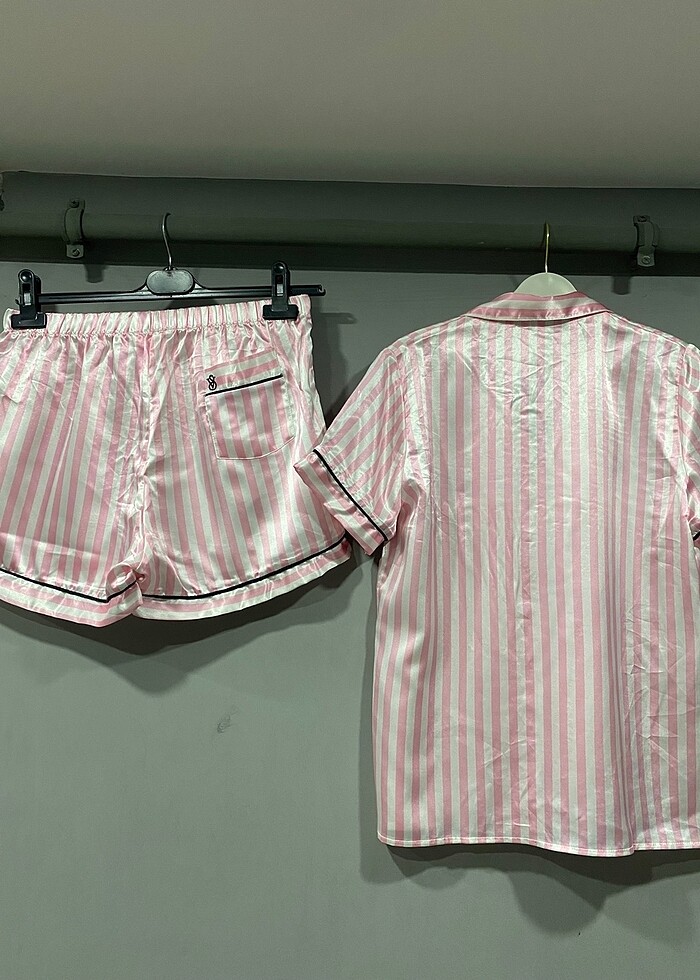 Victoria?s Secret şort pijama takımı - Görsel 2