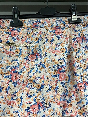 Çiçek desenli mini etek - Görsel 2