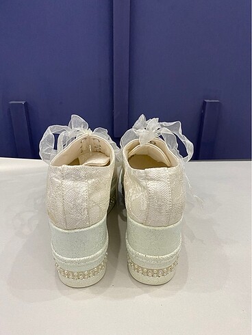 Dantelli dolgu topuk spor gelin ayakkabı - Görsel 5