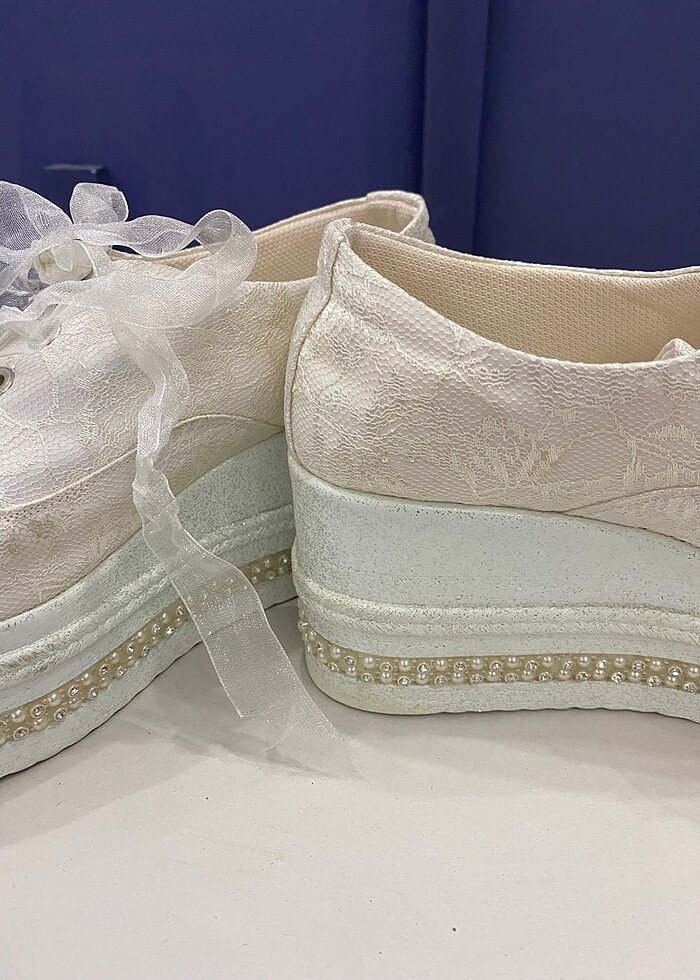 Dantelli dolgu topuk spor gelin ayakkabı - Görsel 4