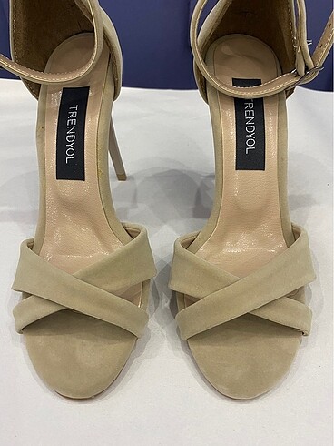 Önü çapraz açık süet ayakkabı - Görsel 3