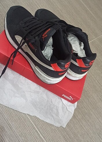 35 Beden Puma spor ayakkabı erkek çocuk 