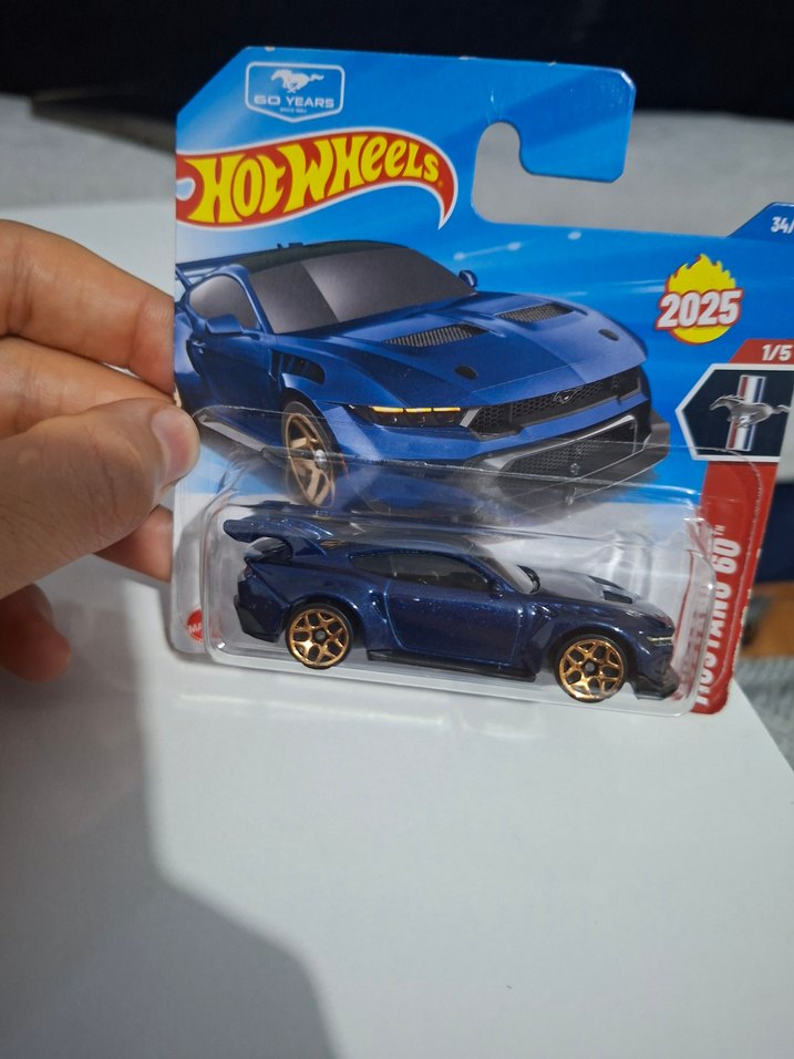 Hot Wheels 5'li Renkli Oyuncak Araba Seti - Görsel 3