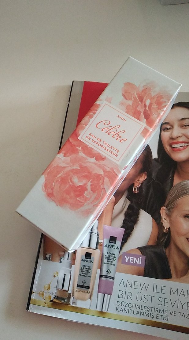 Avon Célebre Kadın Parfümü - Görsel 4