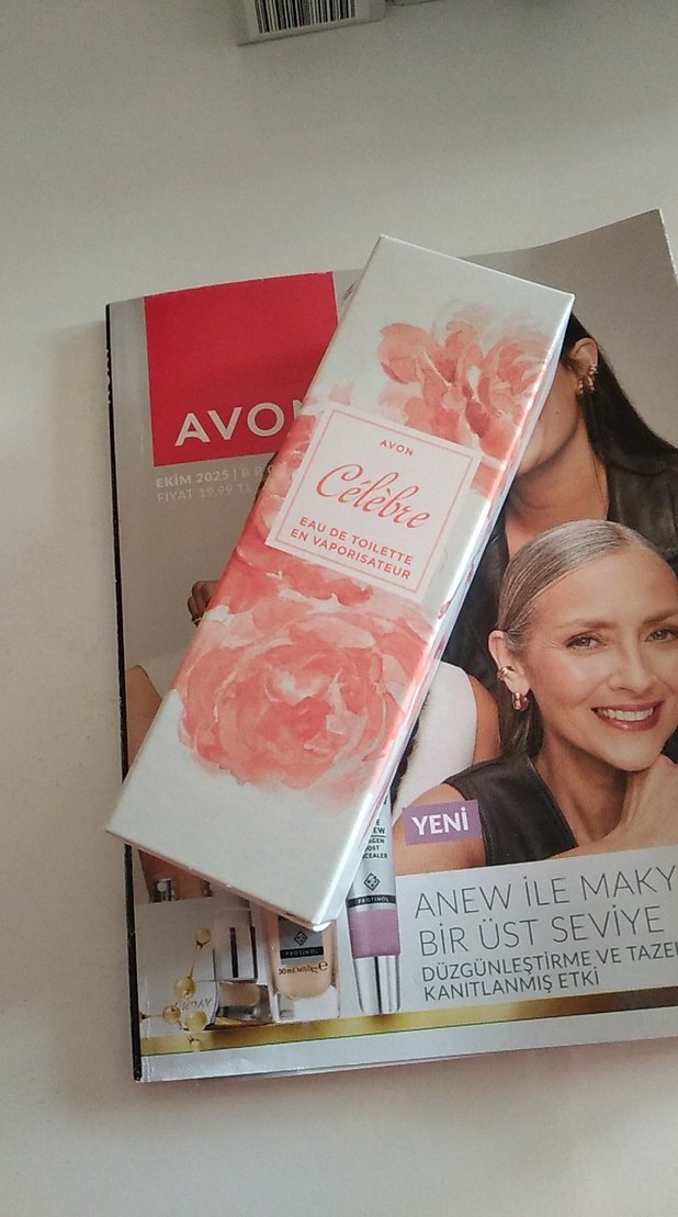 Avon Çiçeksi Kadın Parfümü - Görsel 2