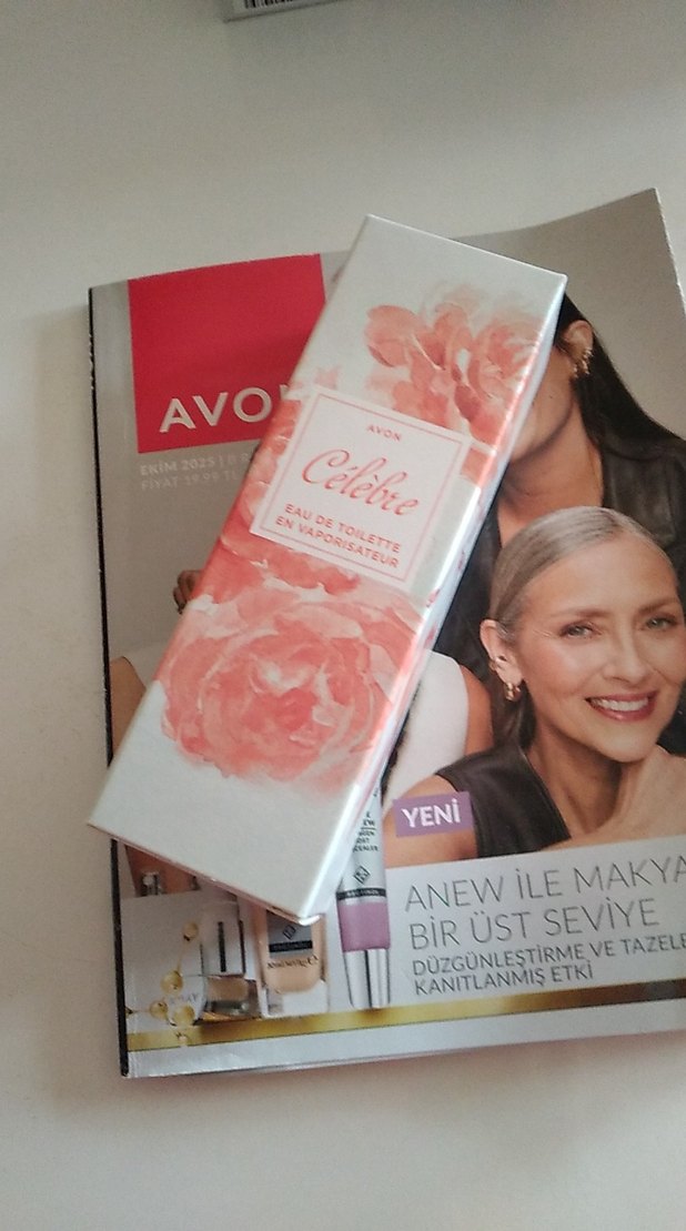 Avon Çiçeksi Kadın Parfümü - Görsel 4