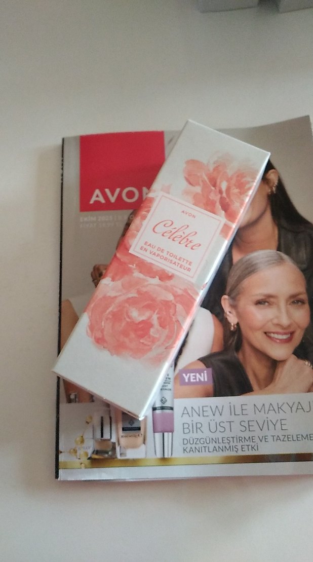 Avon Çelibre Kadın Parfümü 50 ml - Görsel 5
