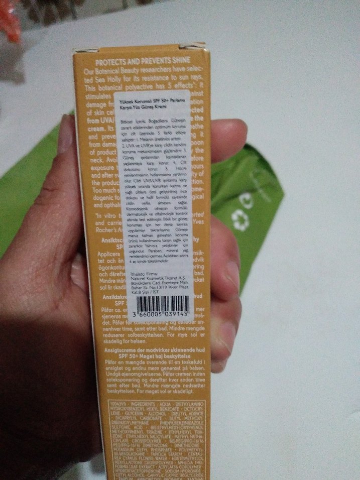 Yves Rocher SPF 50+ Parlaklık Önleyici Güneş Kremi - Görsel 3