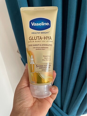 La Roche Posay Vadelina gluta hya